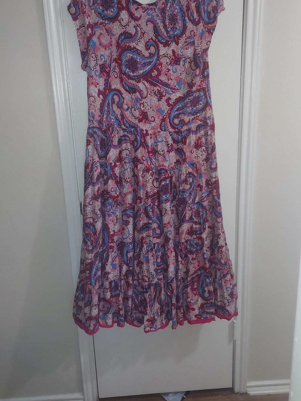 Women’s Pink Paisley Maxi Dress - Lightweight Summer Style - Picture 11 of 12